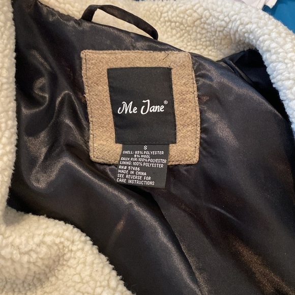 Me Jane Buckle Boho Aztec Vest with Sherpa Collar - Picture 11 of 11